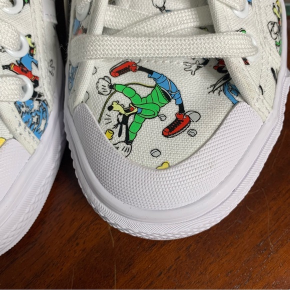 NWT Adidas Nezza  X Disney Sporty Goofy Sneakers - Picture 5 of 13